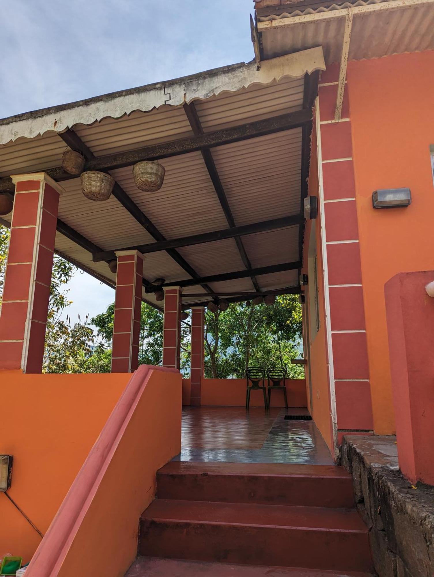 Ghar Homestay, Котажирі Екстер'єр фото