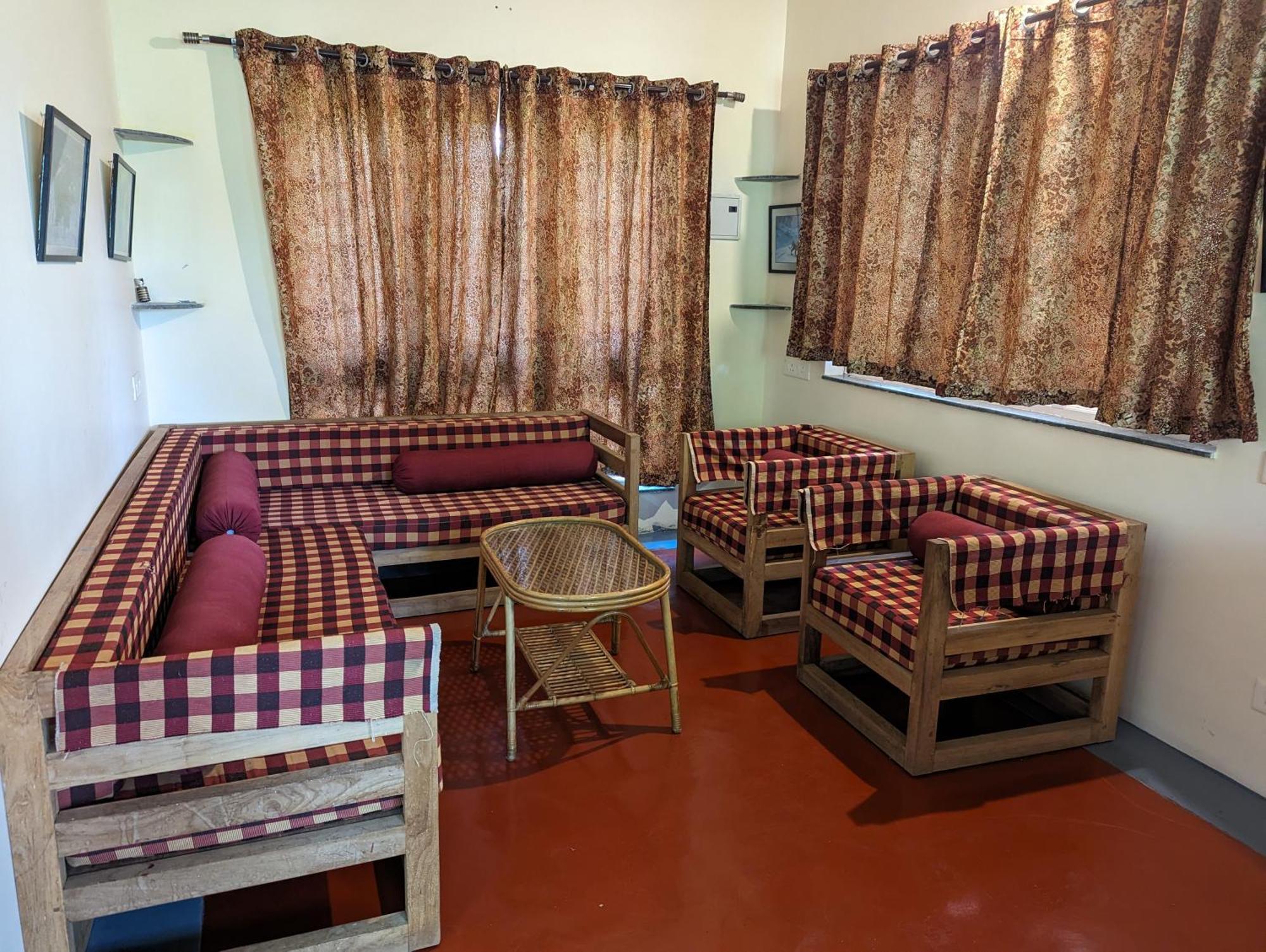 Ghar Homestay, Котажирі Екстер'єр фото