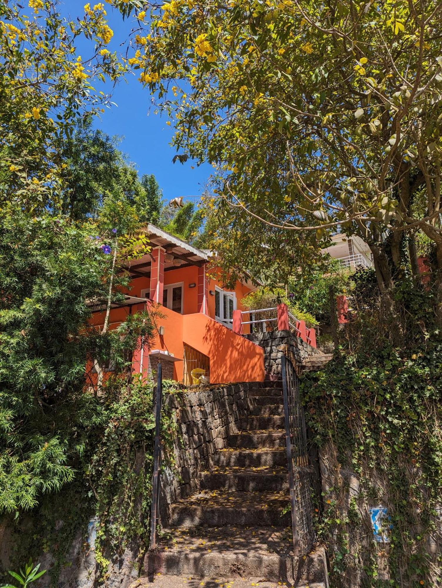 Ghar Homestay, Котажирі Екстер'єр фото